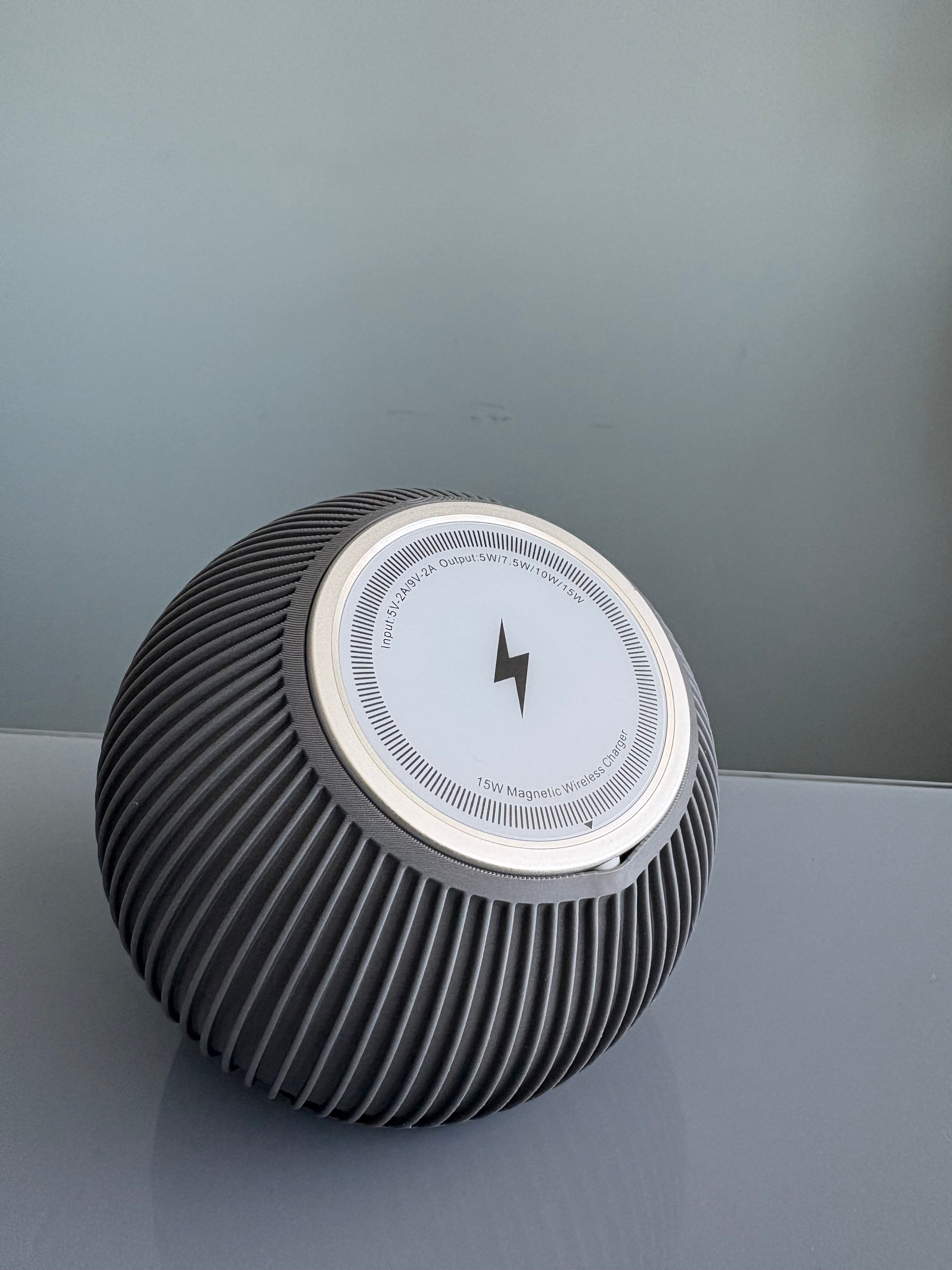 MagSafe безжично зарядно 15W – бързо и удобно зареждане | Chargey